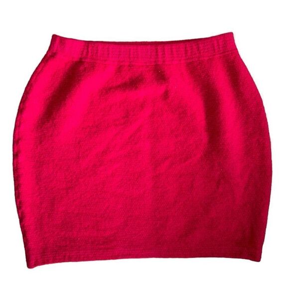 St. John Collection By Marie Gray Raspberry Pink Short Pencil Skirt Size 8 - Picture 1 of 6